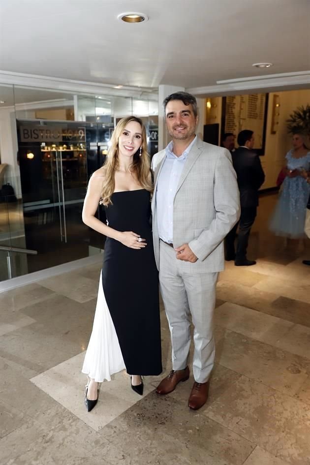 Karla Flores de Cagnasso y Miguel Cagnasso