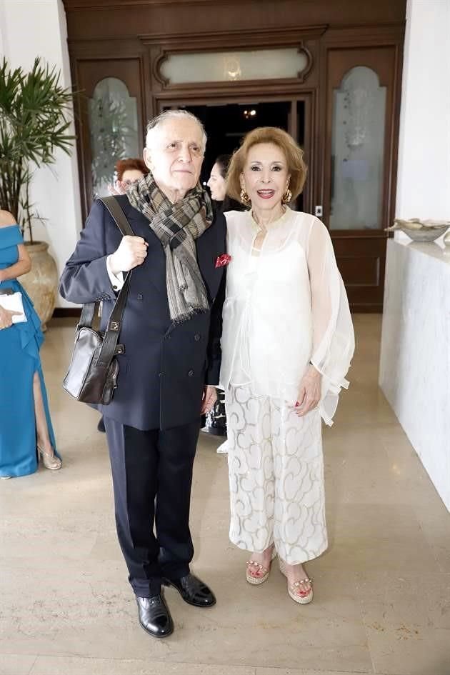 Pedro Slim y Yolanda Santos de Hoyos