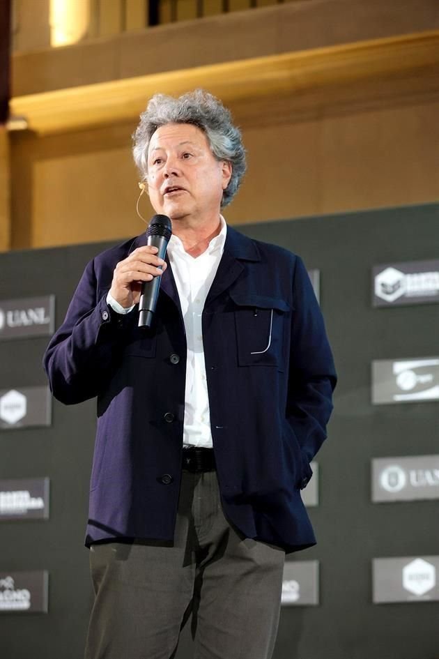 ALEJANDRO ECHEVERRI. Arquitecto, urbanista, académico y Distinguished Professor in Urbanism TEC Monterrey