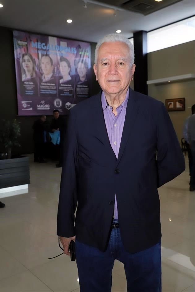 Efraín Romero