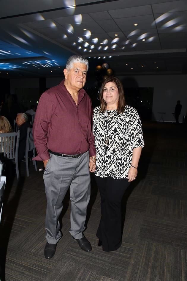 Agustín Vega y Sara Laborde