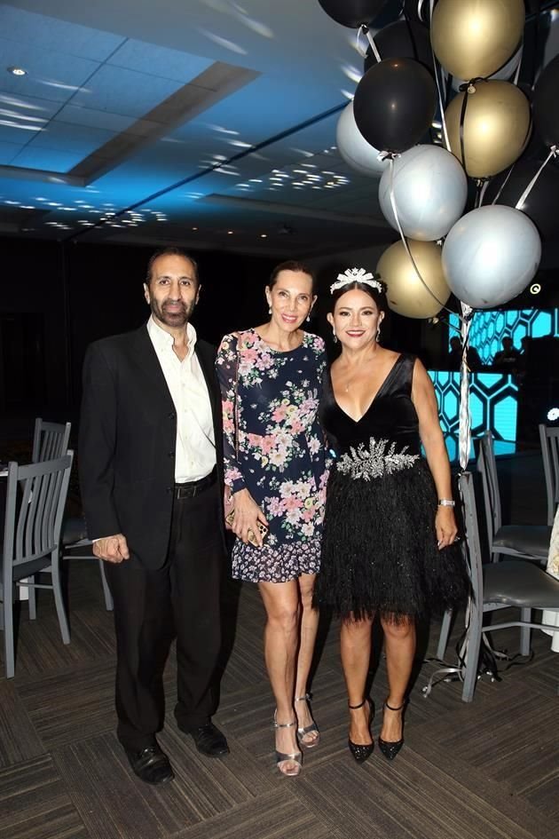 Jorge Antún, Marcela Mejía y Diamantina Salazar de Garza