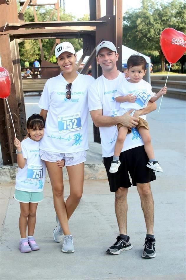 Sara María Ramos, María Fer Caballero, Yair Ramos y Santiago Ramos