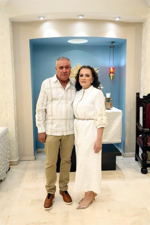 Javier Elizondo y Alma Velia Elizondo de Garza