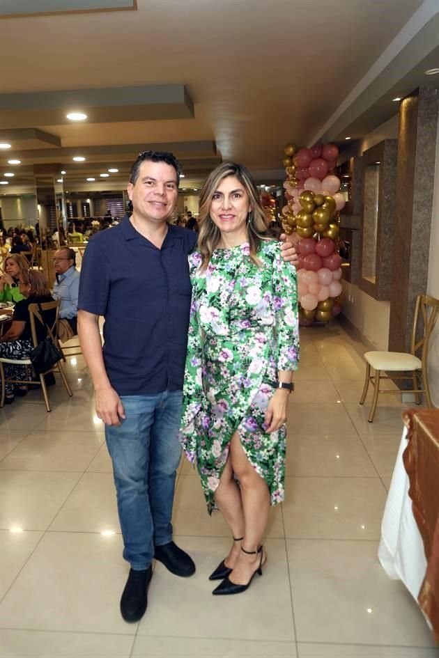 Daniel Argüelles y Mayela Arrieta