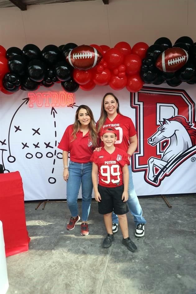 Dianis Villarreal, Mónica Garza y Miguel Sarquis