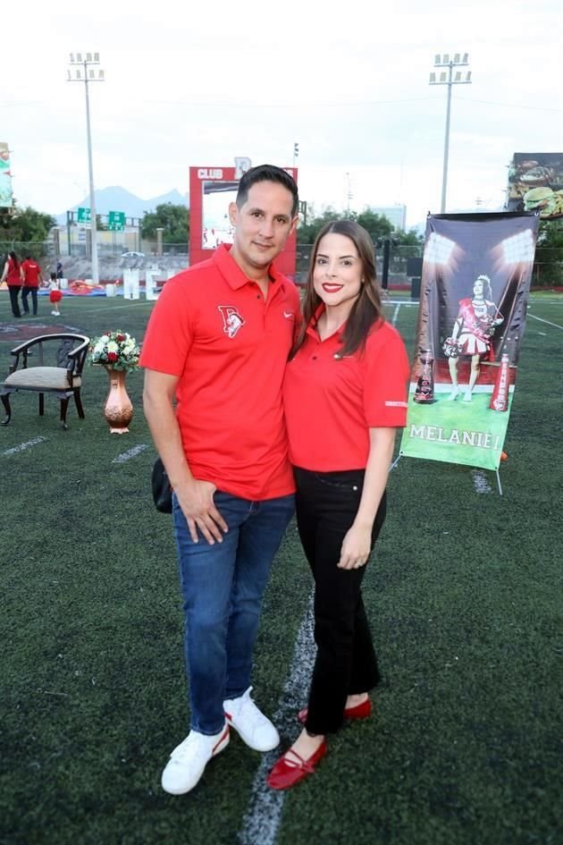 Marcelo Santos y Alma Villarreal de Santos