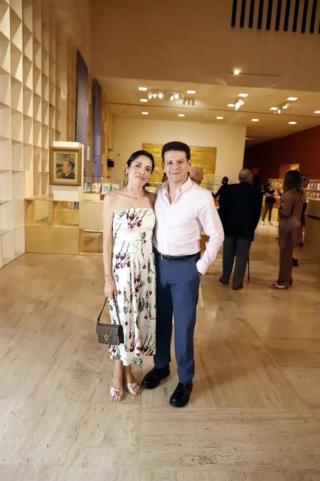 Ana Venegas y Omar Atilano