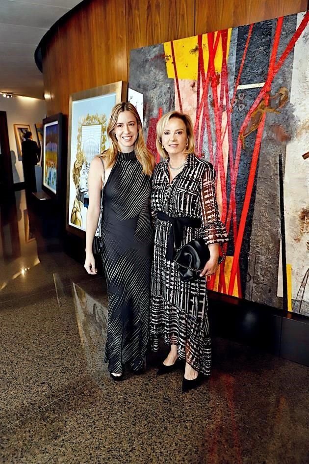 Roberta Segura y Marilinda Marcos de Fernández