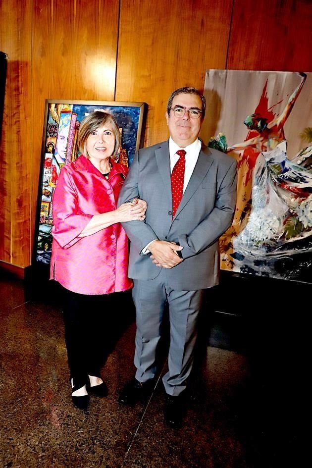 Aurora Vignau de Zambrano y Mauricio Zambrano