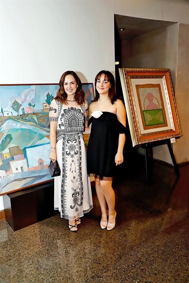 Marly de la Garza de González y Mirelle González