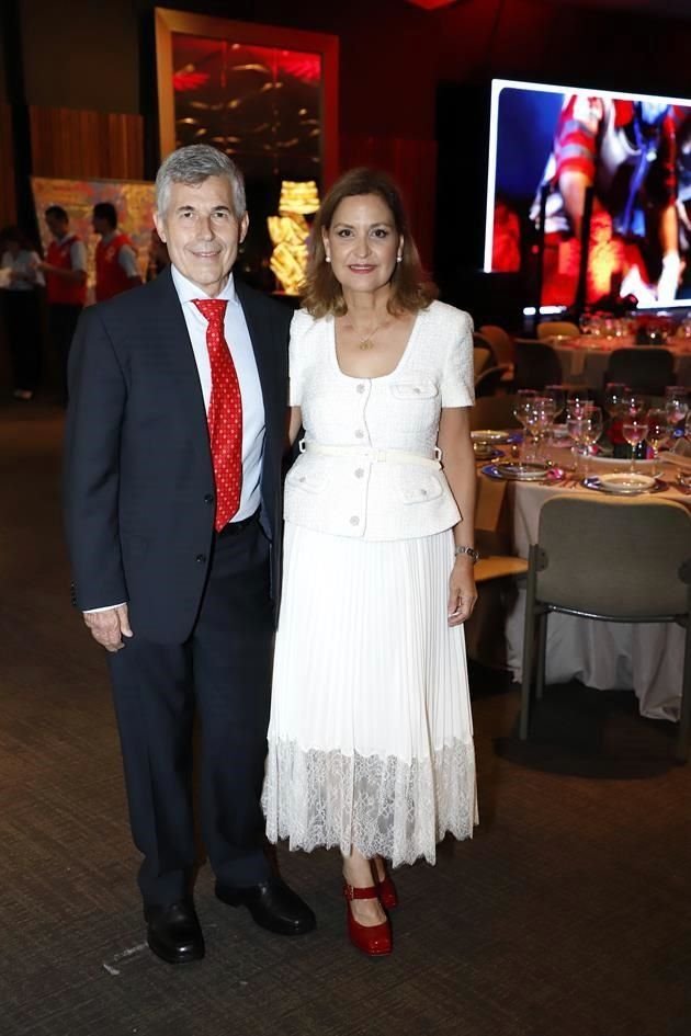 René Garza y Nelba Ramírez de Garza