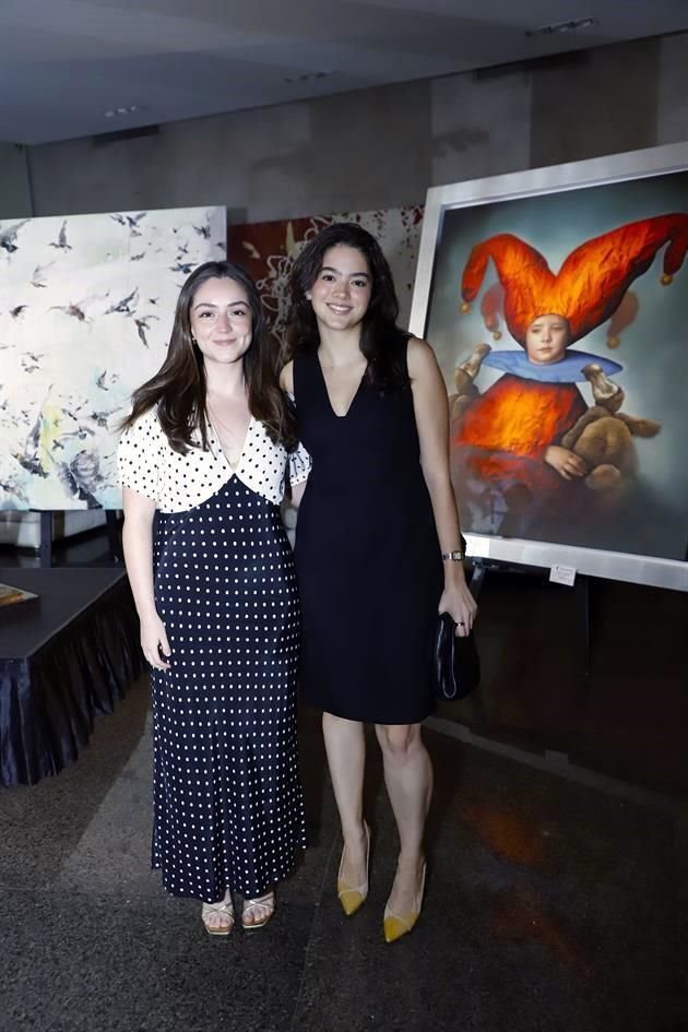 Karla Santos y María José Quintanilla