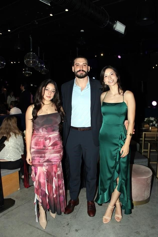 Valentina Borja, Francisco Klausner y Andrea Chavarría
