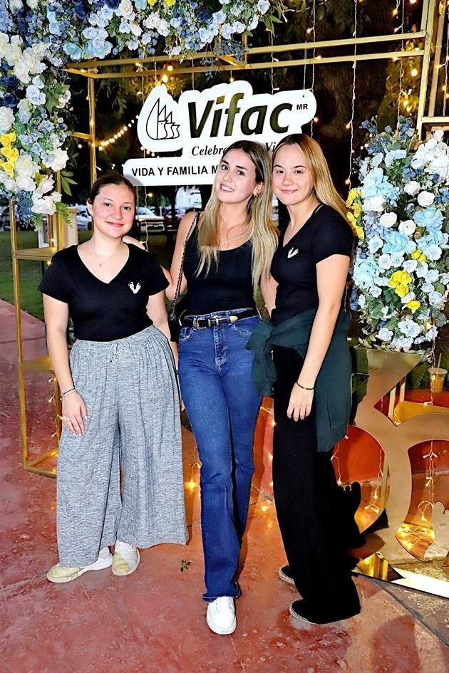 Ana Fer León, Sofía Casillas y Lorenza Aldape