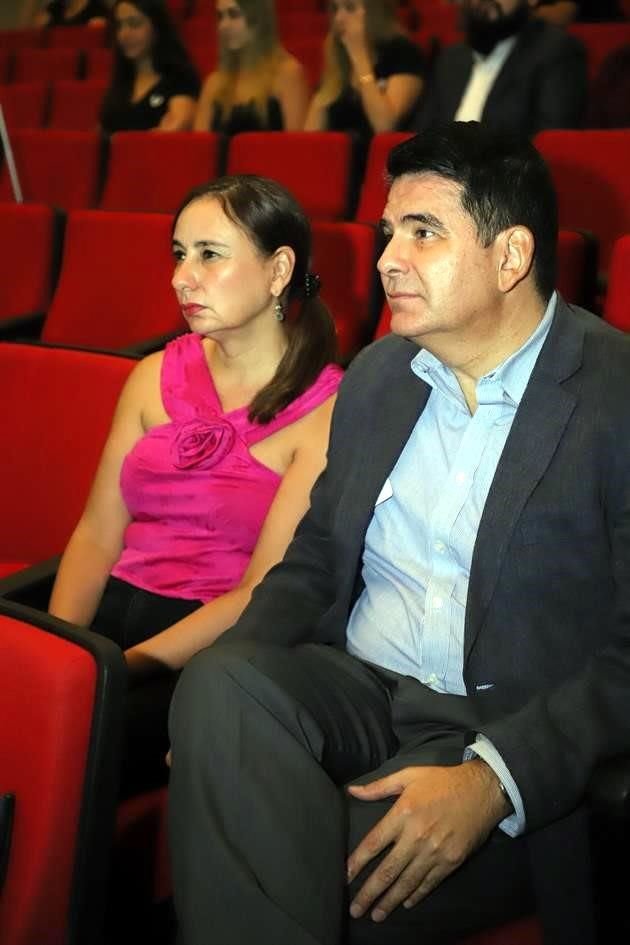 María Fernanda Martínez de Guzmán y José Enrique Guzmán