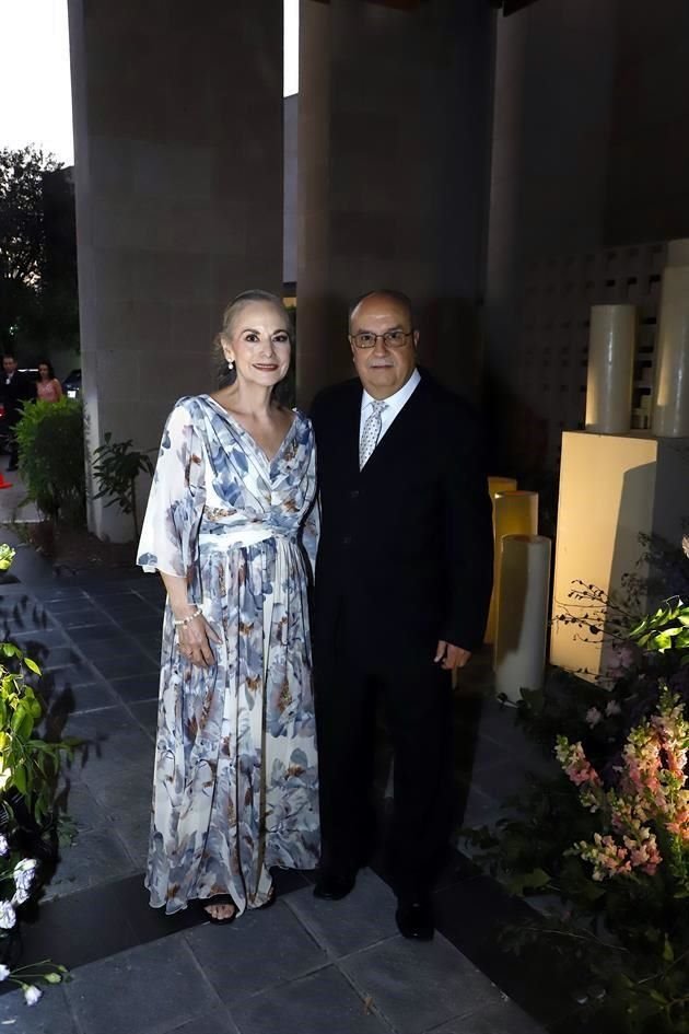 Patricia Martínez y Gabriel Garza