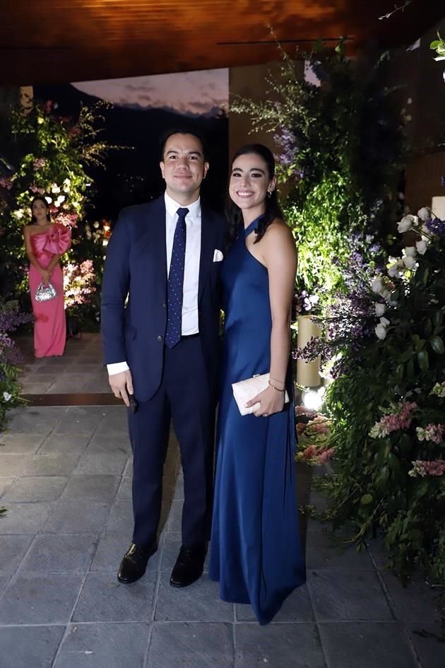 Mauricio Flores y Lucy Flores