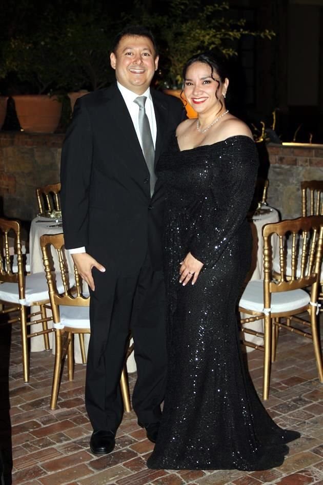 Jorge Tinoco y Cynthia Robles