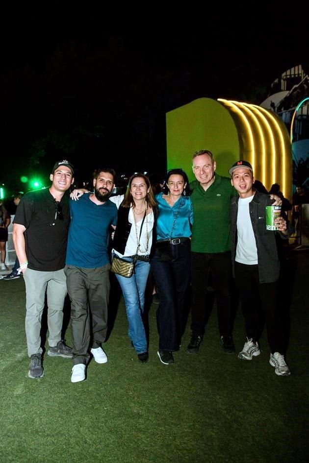 Mauricio Alvarado, Rafael Cárdenas, Martha García, Sophie Duverdier, Guillaume Duverdier y Greg Lim