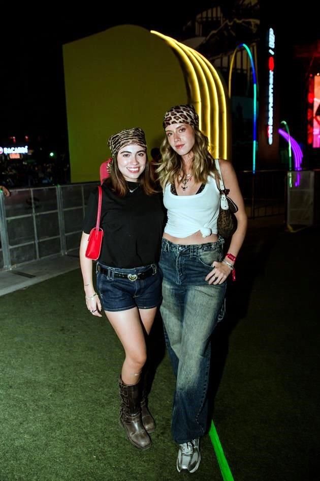 Alondra Villa y Amelia de Llano