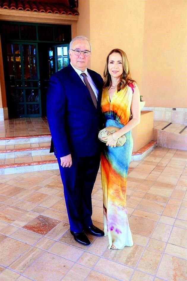 José Fernández y Claudia Treviño de Fernández