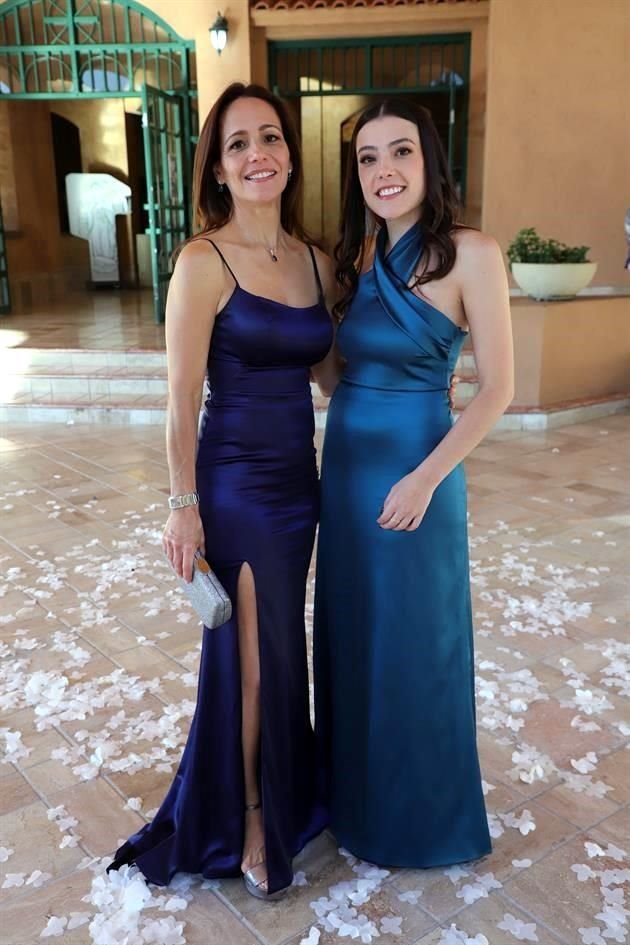 Adriana Villaseñor de Gracia y Luisa Decanini