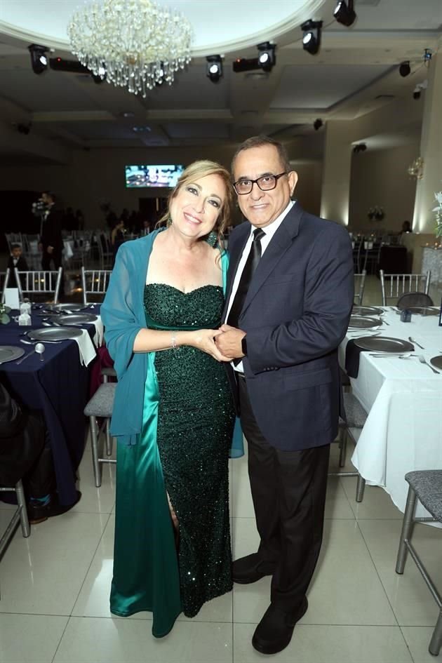 Maribel Cardozo de Dávila y Jorge Dávila