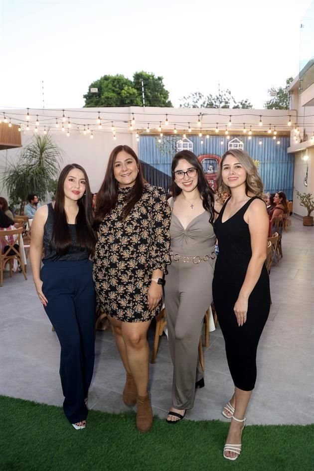 Lluvia Trejo, Berenice López, Cecilia Villarreral y Blanca Varela