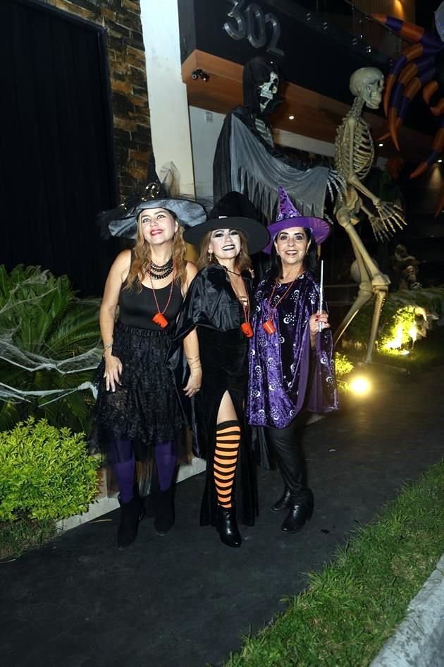 Vanessa Salas, Olivia Garza y Teresa Torres