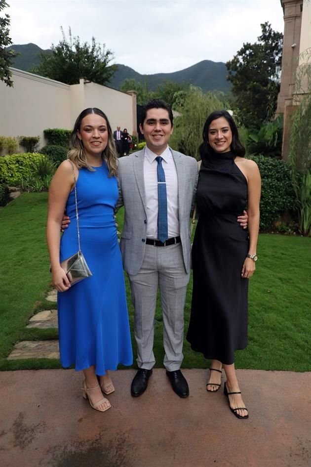 Marifer Ayala, Adrián Cantú y Marifer Concha