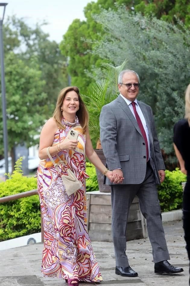 Carmen Padilla de Llaguno y Jorge Llaguno