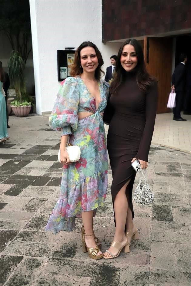 Renata Landeros y Nina Andonie