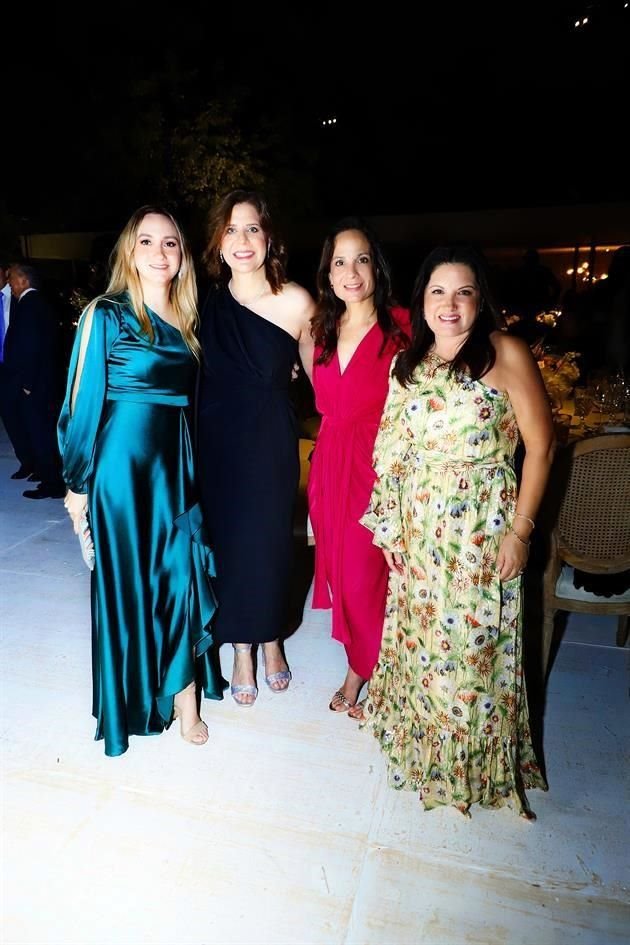 Cordelia Odriozola, Isabel Elizondo, Cecilia Chapa y Lety Martínez