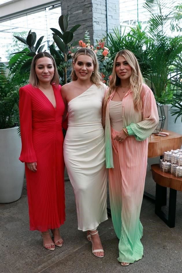 Lariza Valdez Gutiérrez, Gisela Valdez Gutiérrez y Melina Alejo de la Garza