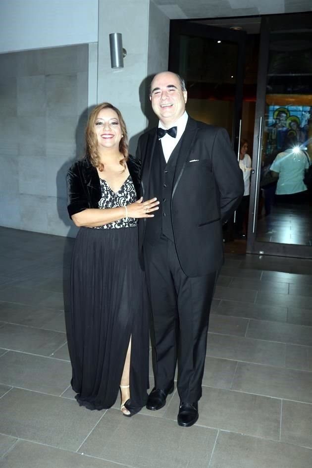 Leticia Camarera y Jesús Dante Guerra