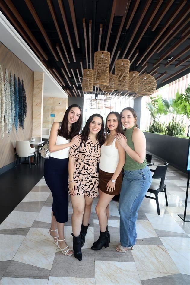 Valeria González, Pamela Espinoza, Anilú Valdez y Janette Méndez