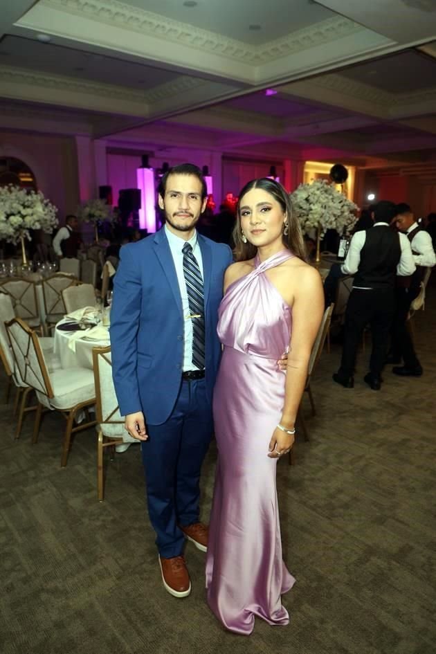 Edgar González y Karla Martínez