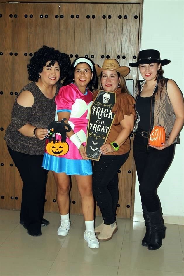 Nelly Almaguer, Lucy González. Gaby Ocampo y Norma Ramírez