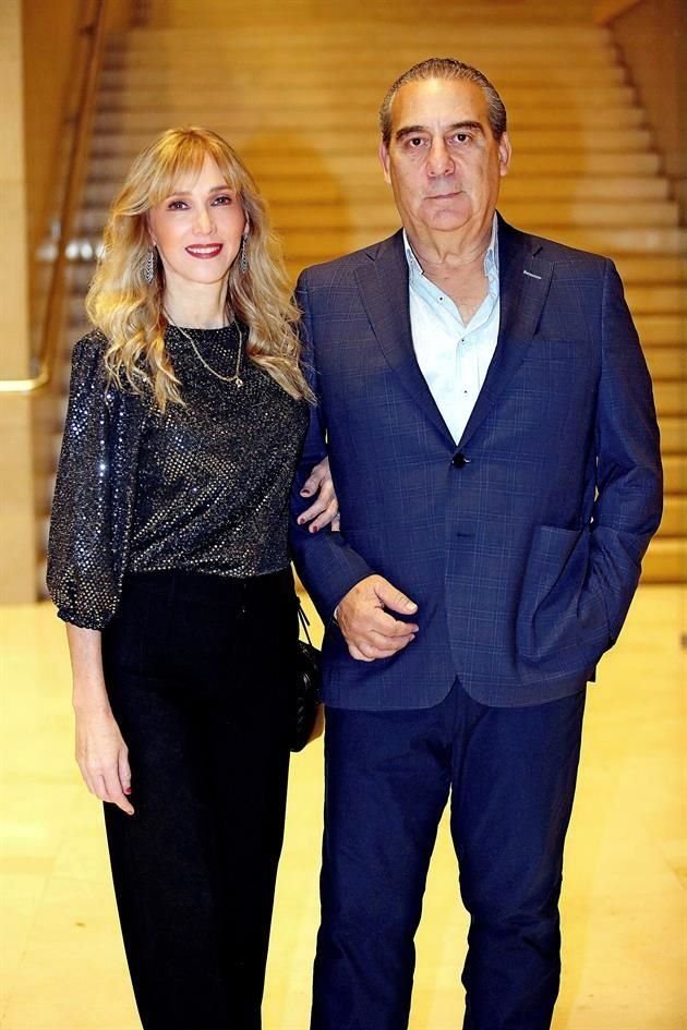 Lorena Gutiérrez de Garza y Alberto Garza