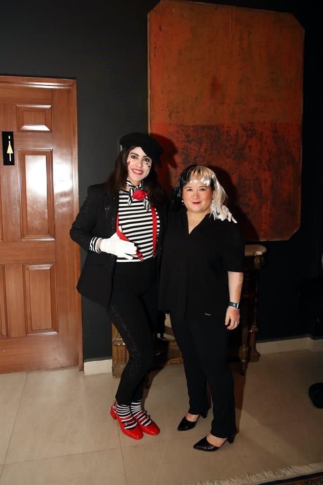 Magda Hernández de Lozano y Verónica Miranda