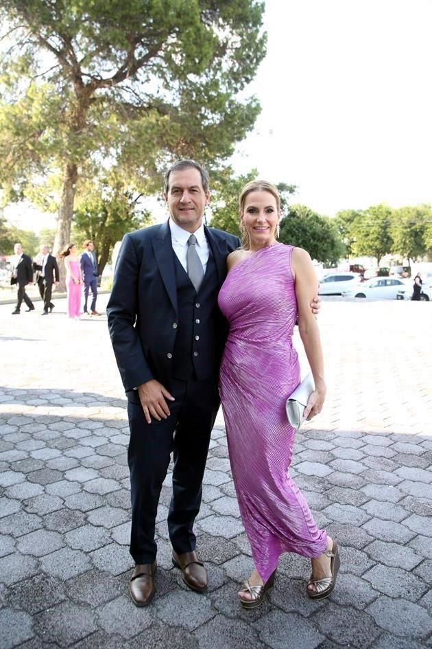 Jorge Sagaón y Jacqueline Font de Sagaón