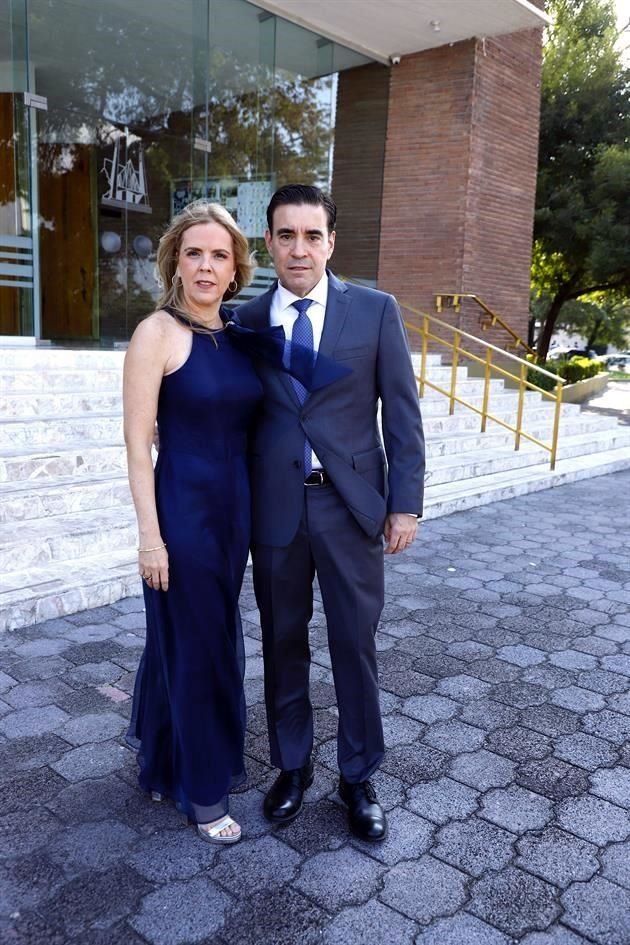 Despina Kalionchiz de Serrato y Víctor Serrato