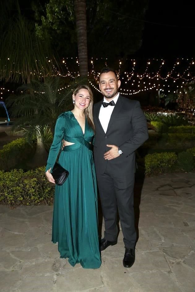 Paty Zimbrón y Daniel Medina