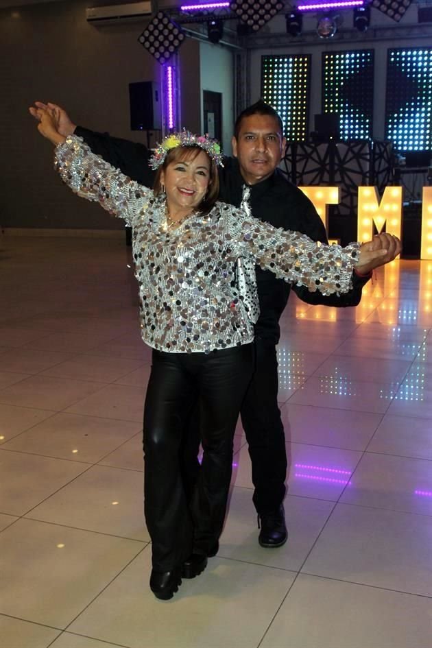 Raquel y Tony Delgado