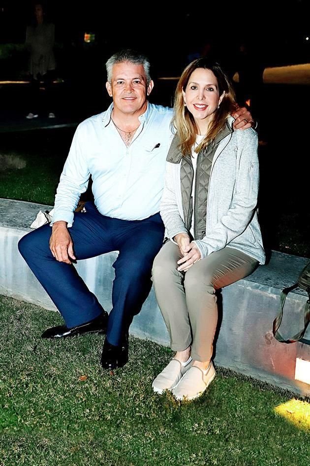 Eduardo Treviño y Marisol  Landeros de Treviño