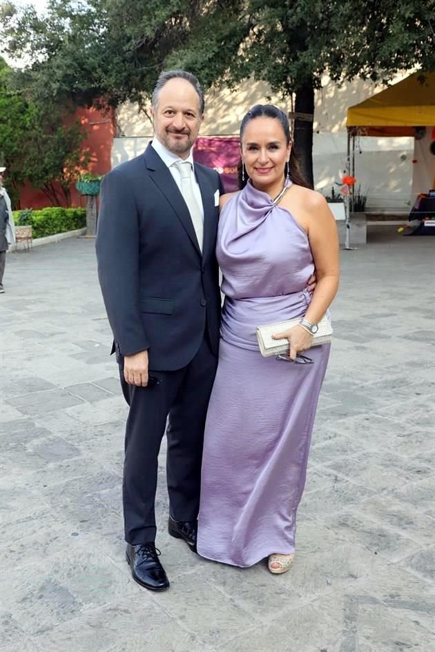 Guillermo Diazayas y Lilia Meneses