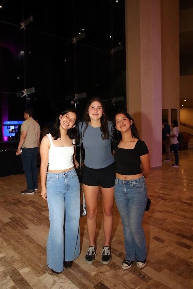 Valentina López, Tiara Villar y Victoria López