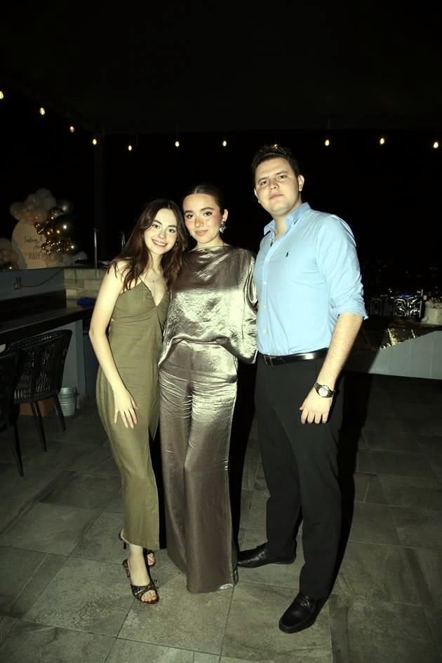 Miranda Guerra, Marcela Enríquez y Axel Martínez