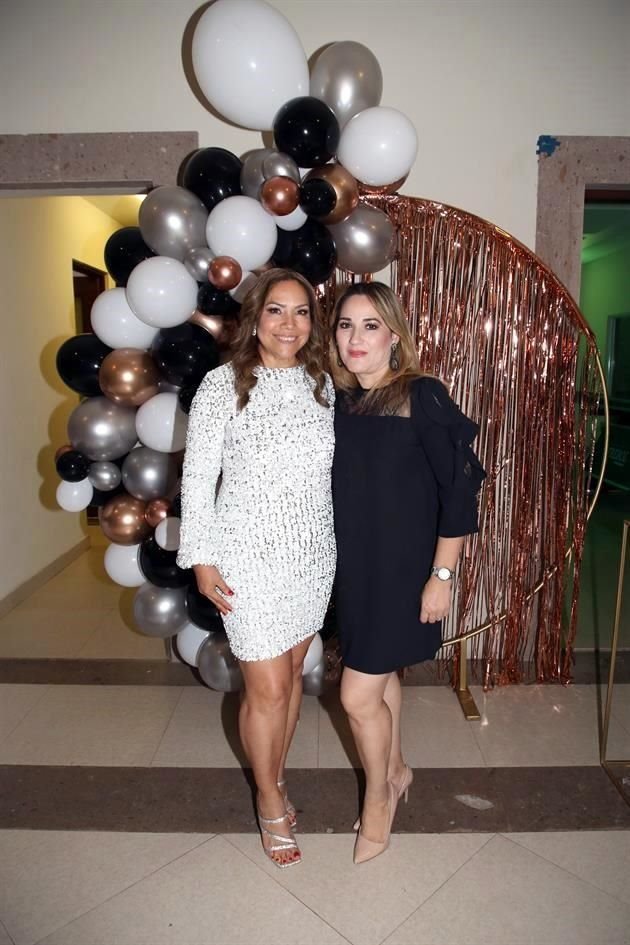 Olga Mendoza y Claudia Cavazos